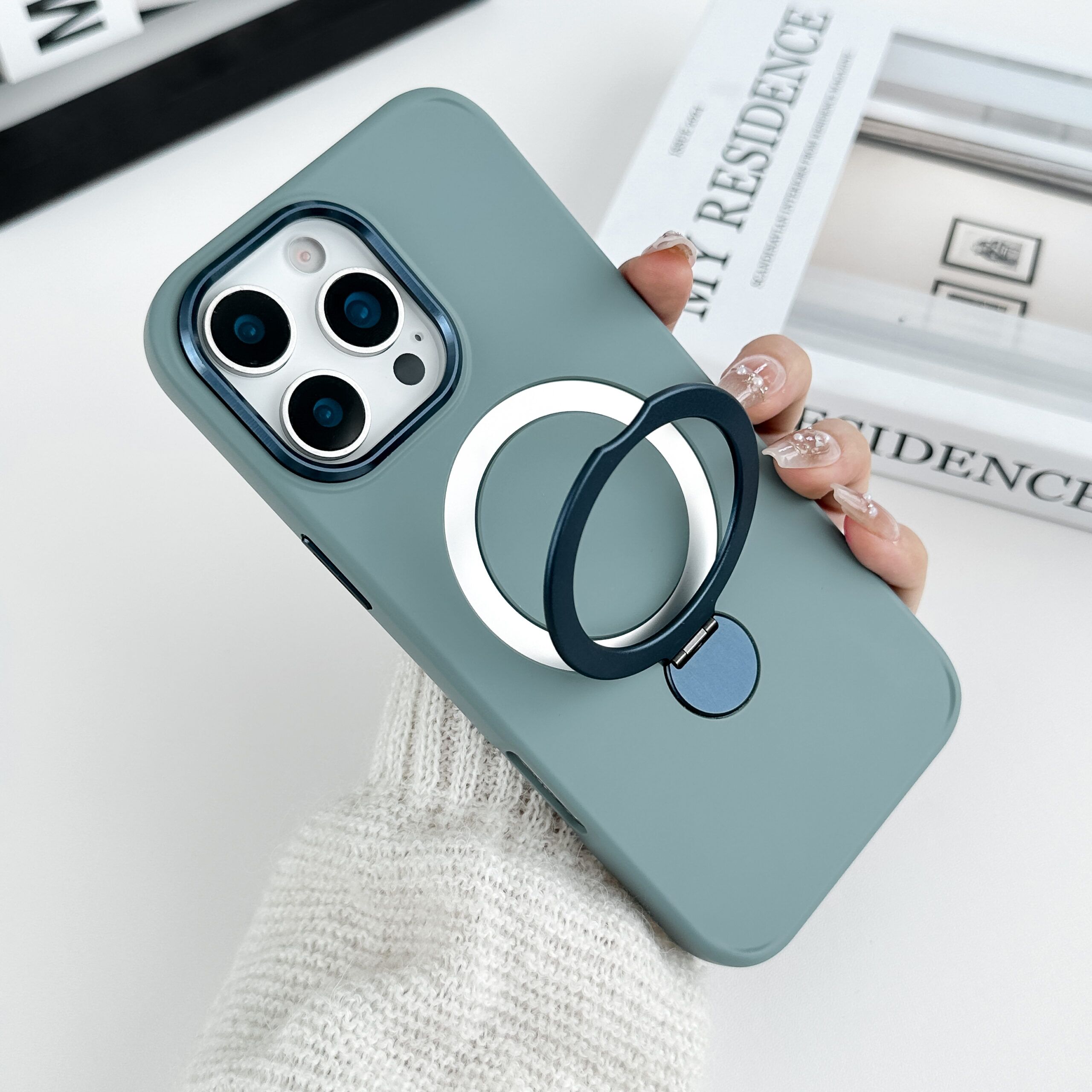 360-degree rotating magnetic iPhone 17 Case - Image 3
