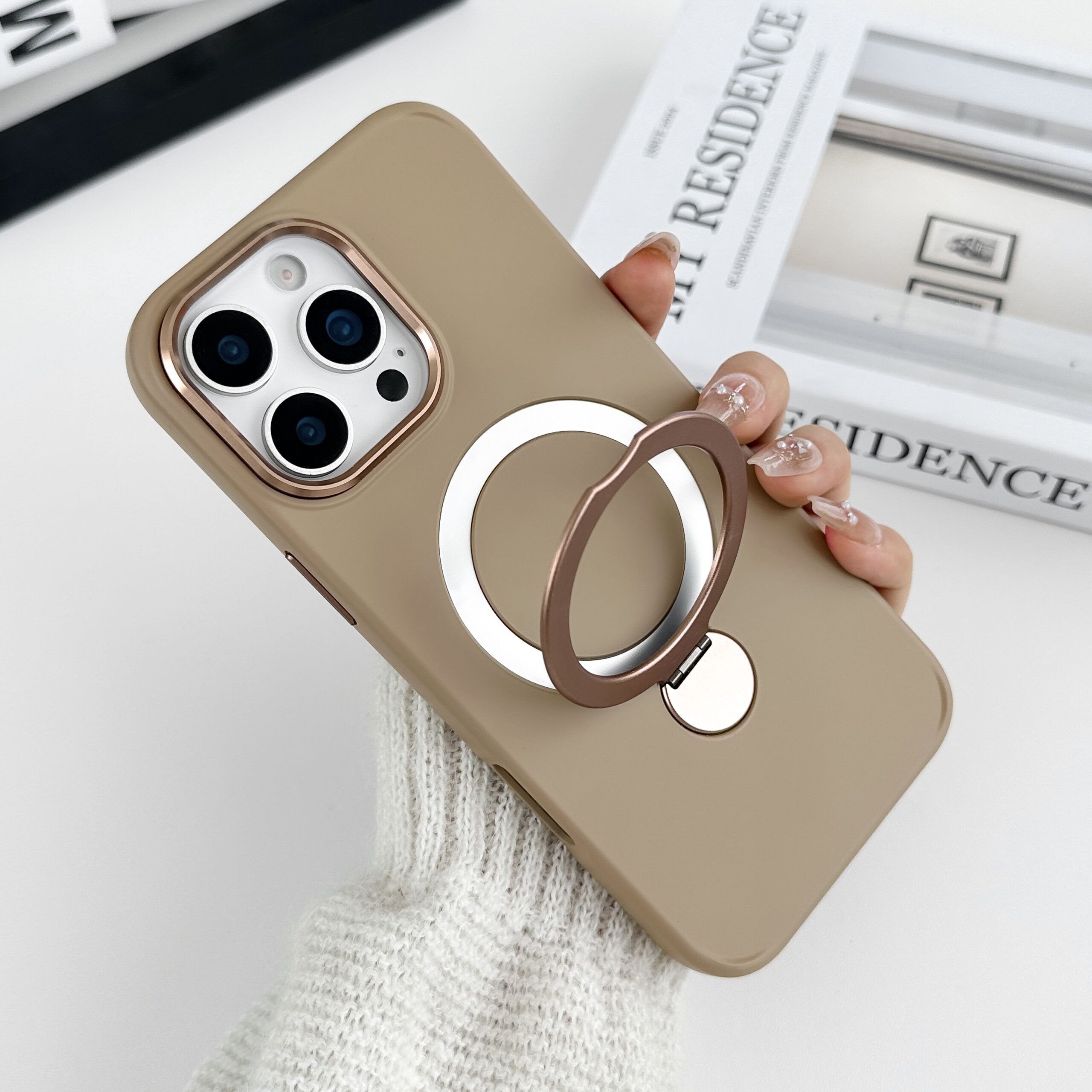 360-degree rotating magnetic iPhone 17 Case - Image 4