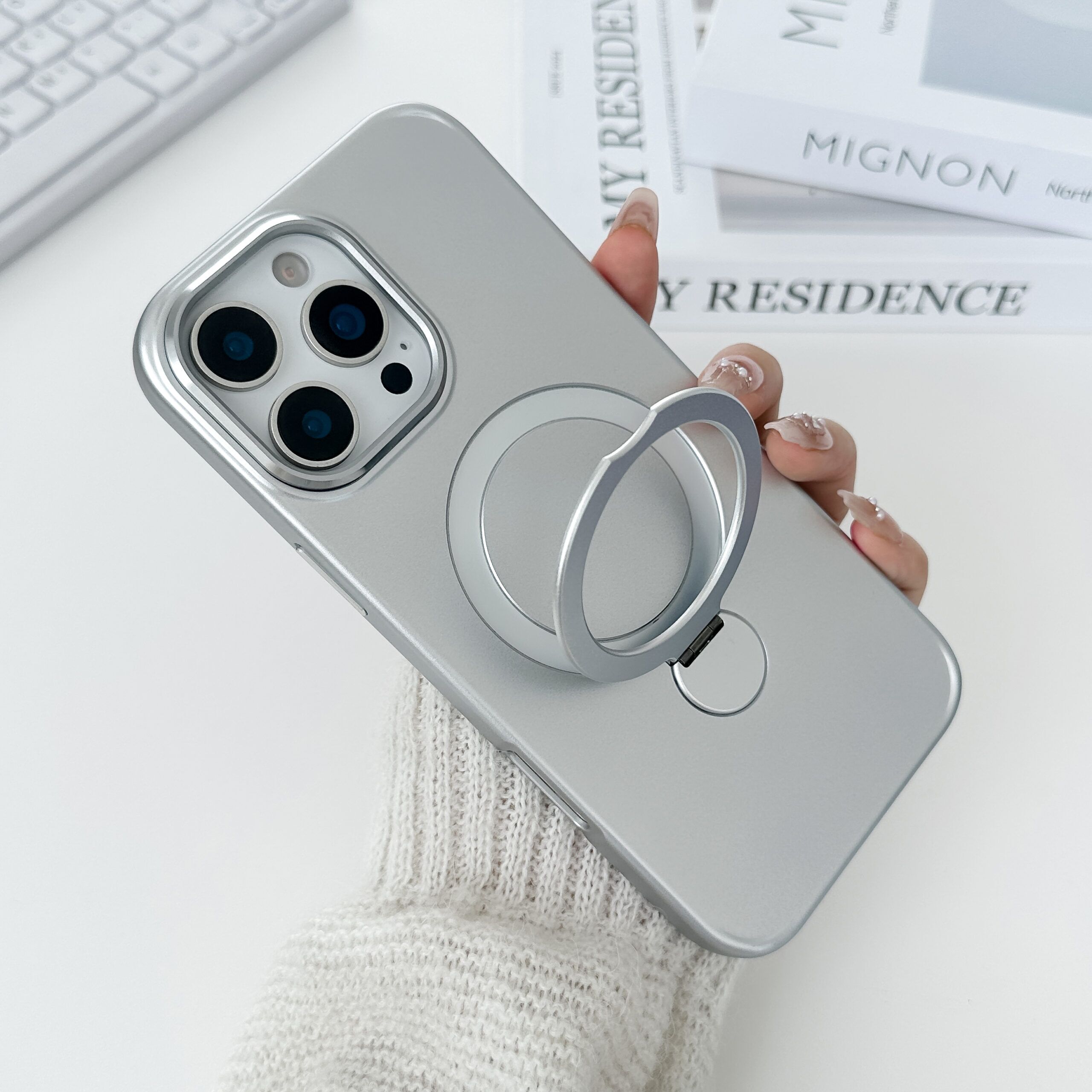360-degree rotating magnetic iPhone 17 Case - Image 6