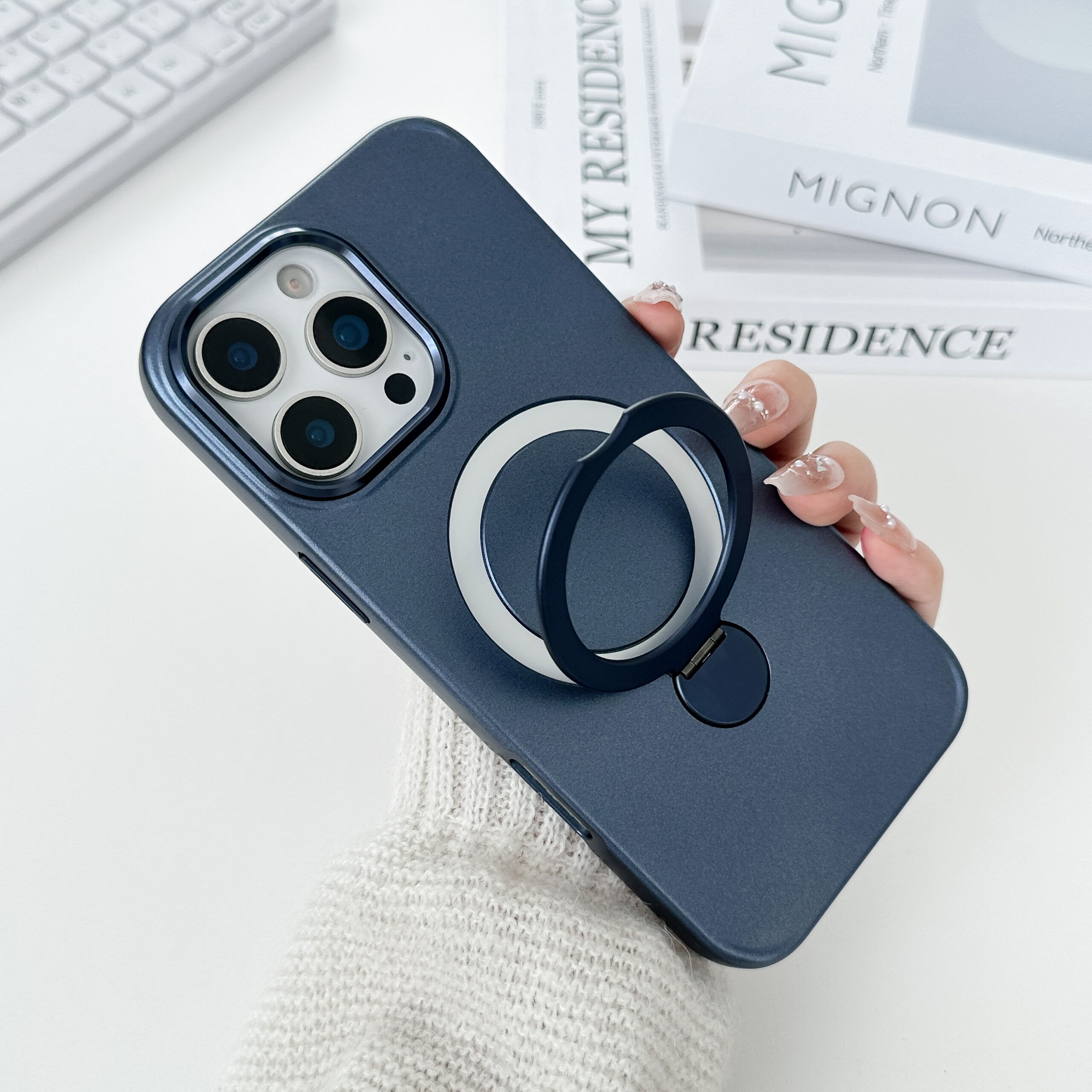 360-degree rotating magnetic iPhone 17 Case - Image 5